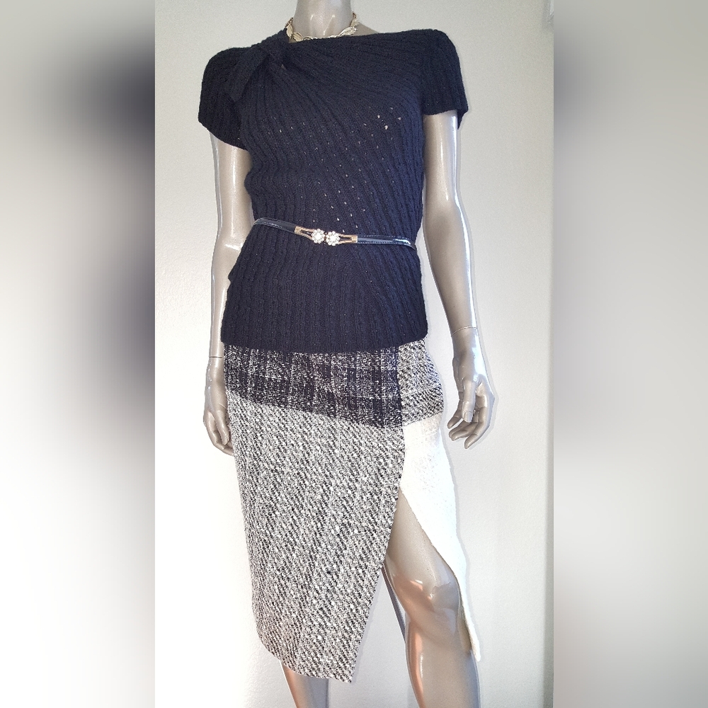 $2,400 OSCAR DE LA RENTA BLACK WHITE TWEED RUNWAY SKIRT US M